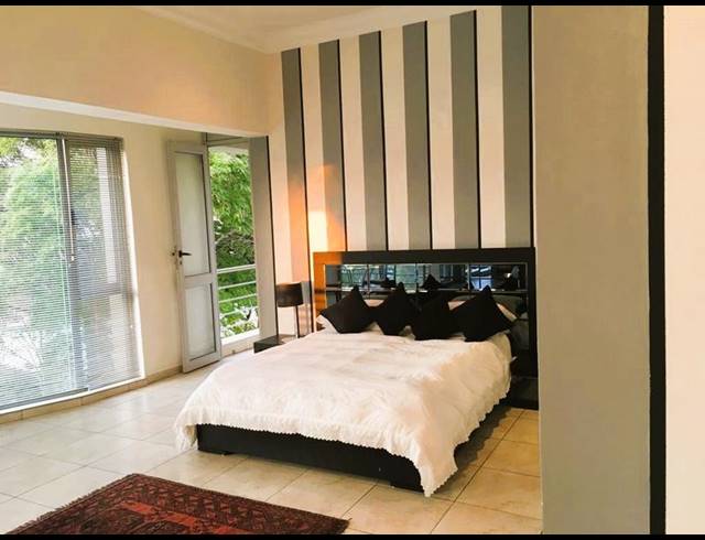 6 BEDROOM PROPERTY TO RENT IN WATERKLOOF RIDGE